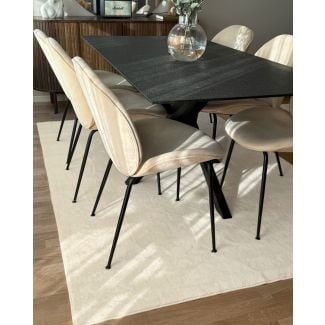 Denne produkten heter Comfy, laget av Polyester materiale med en vakker Beige farge – SE Mattor