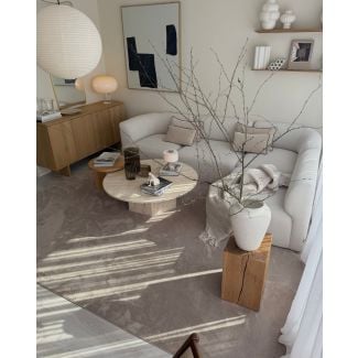 Denne produkten heter Comfy, laget av Polyester materiale med en vakker Greige farge – SE Mattor