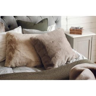 Pute Fluffy Taupe