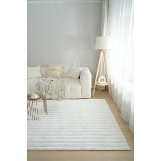 Denne produkten heter Rabbit Stripe, laget av Polyester materiale med en vakker Offwhite farge – SE Mattor