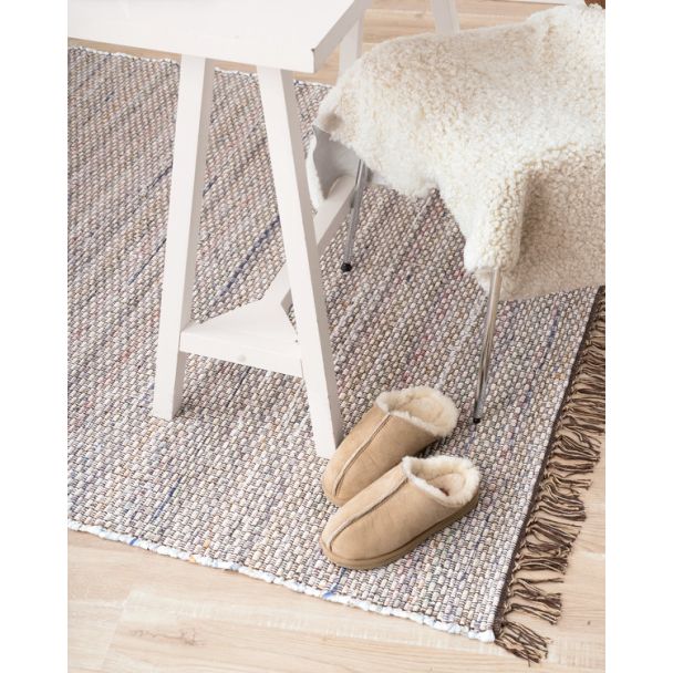 Denne produkten heter Assur, laget av Bomull materiale med en vakker Beige farge – SE Mattor