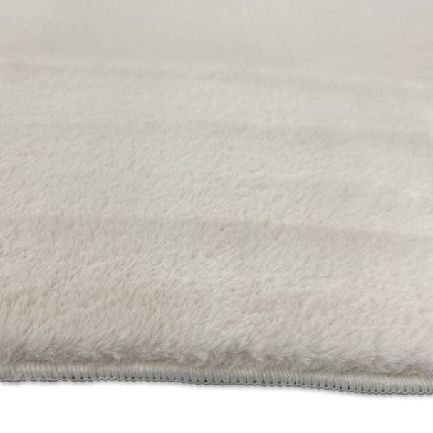 Denne produkten heter Cat, laget av Polyester materiale med en vakker Beige farge – SE Mattor