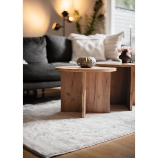 Denne produkten heter Cloudy, laget av Polyester materiale med en vakker Hvit farge – SE Mattor
