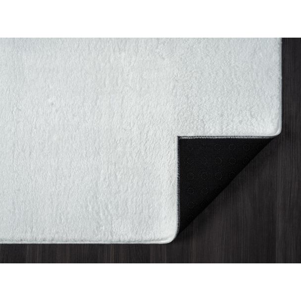 Denne produkten heter Cloudy, laget av Polyester materiale med en vakker Hvit farge – SE Mattor