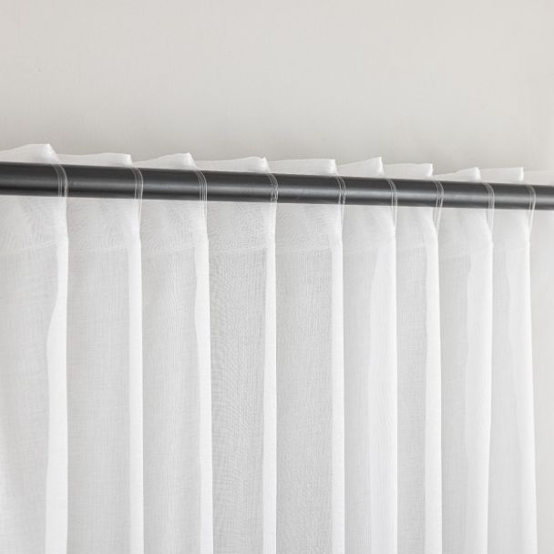 Denne produkten heter Ellinor, laget av Polyester materiale med en vakker Hvit farge – SE Mattor