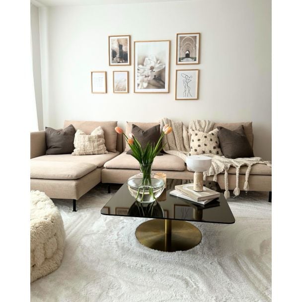 Denne produkten heter Fluffy, laget av Polyester materiale med en vakker Offwhite farge – SE Mattor