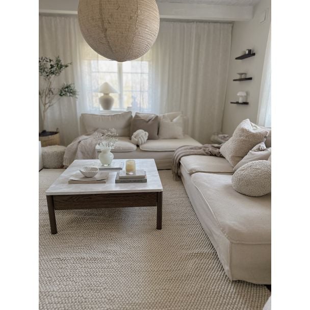 Denne produkten heter Haga, laget av 80% Ull & 20% Bomull materiale med en vakker Offwhite farge – SE Mattor