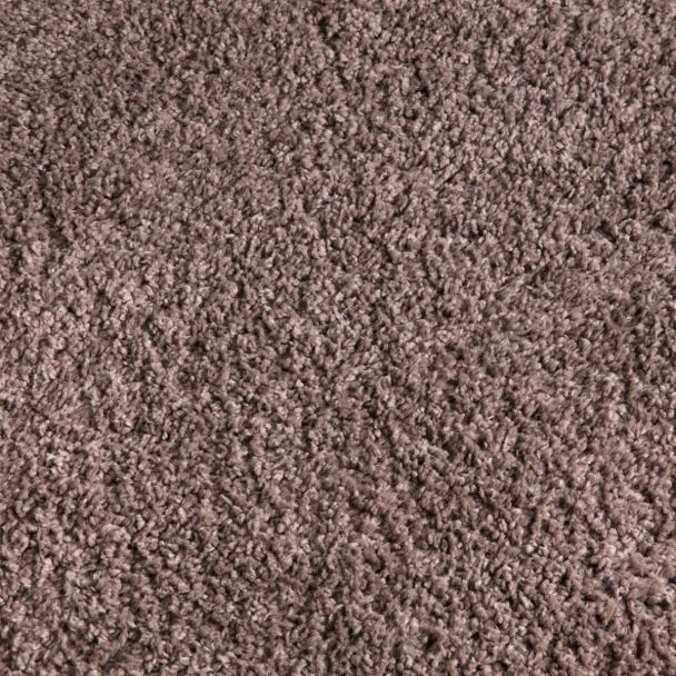 Denne produkten heter Lazy, laget av Polypropylen materiale med en vakker Greige farge – SE Mattor