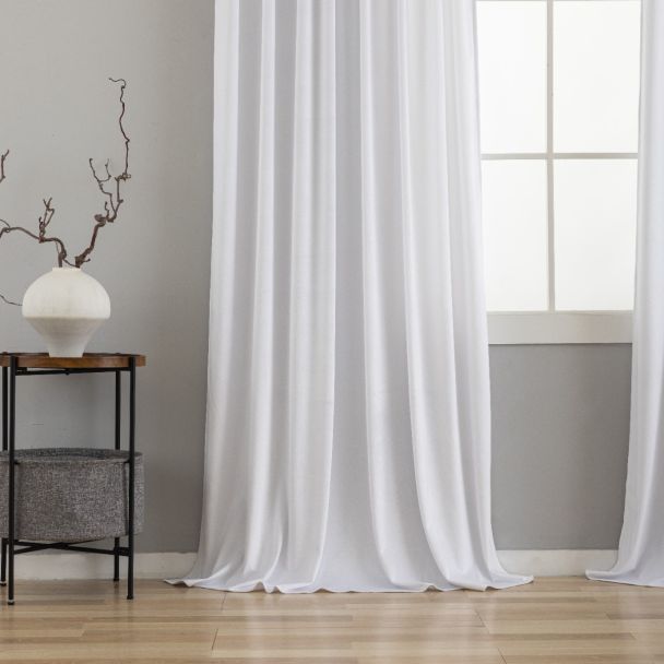 Denne produkten heter Mathilde, laget av Polyester materiale med en vakker Hvit farge – SE Mattor