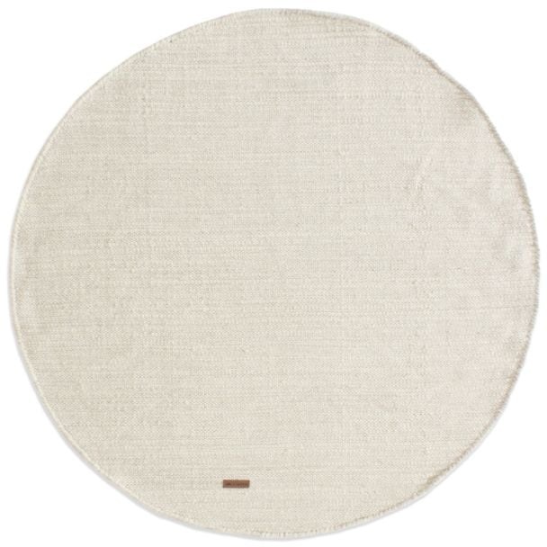 Denne produkten heter Molly, laget av 80% Ull & 20% Bomull materiale med en vakker Offwhite farge – SE Mattor
