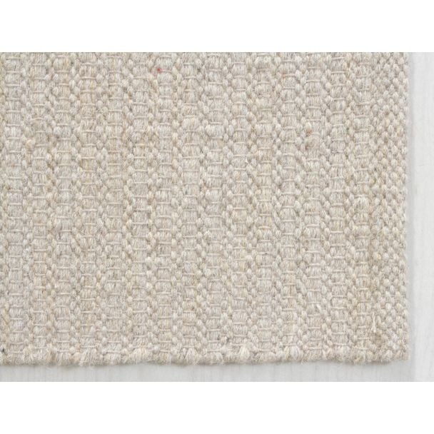Denne produkten heter Molly, laget av 80% Ull & 20% Bomull materiale med en vakker Beige farge – SE Mattor