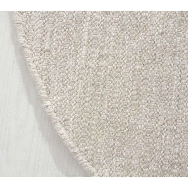 Denne produkten heter Molly, laget av 80% Ull & 20% Bomull materiale med en vakker Beige farge – SE Mattor