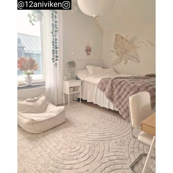 Denne produkten heter Rabbit Bene, laget av Polyester materiale med en vakker Lys Beige farge – SE Mattor