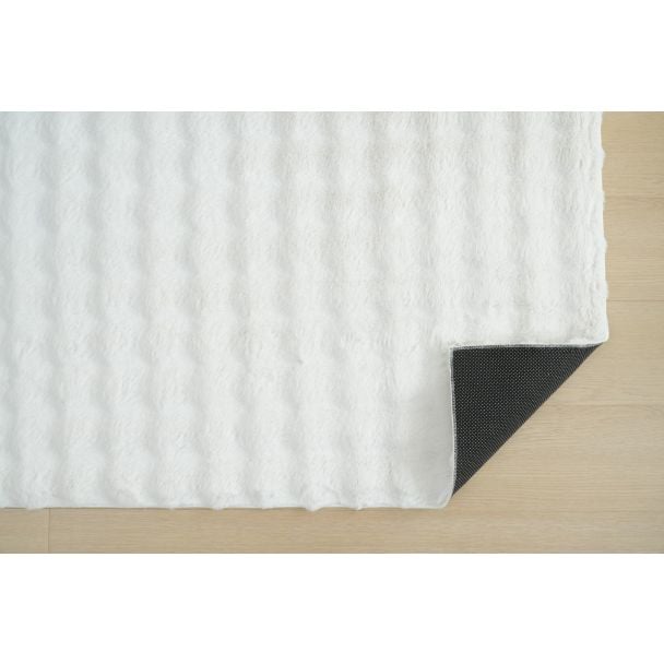 Denne produkten heter Rabbit Bubble, laget av Polyester materiale med en vakker Offwhite farge – SE Mattor