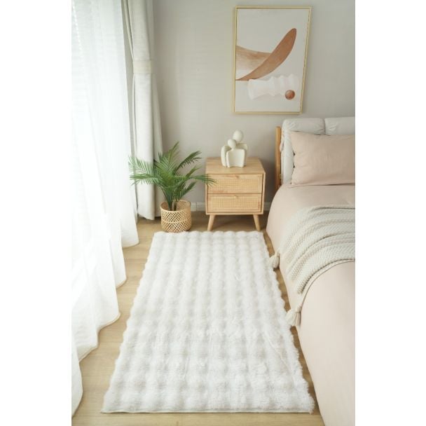Denne produkten heter Rabbit Bubble, laget av Polyester materiale med en vakker Offwhite farge – SE Mattor