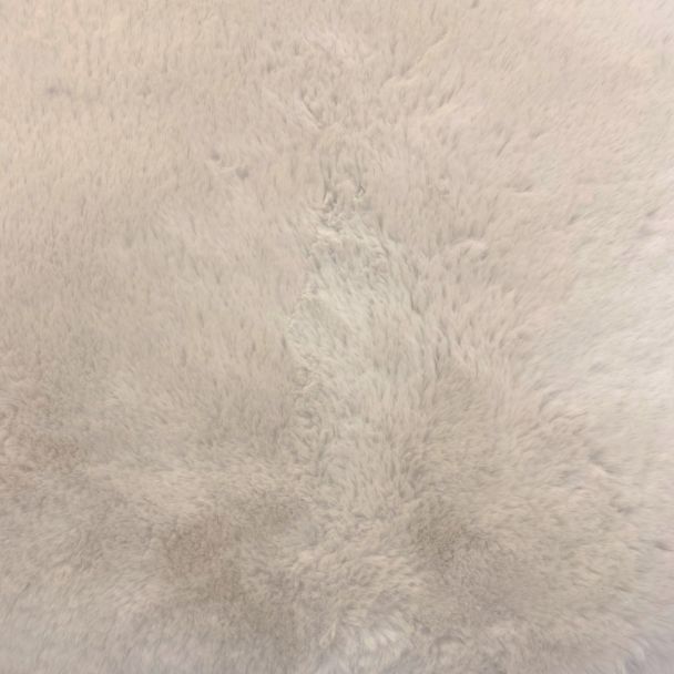 Denne produkten heter Rabbit Eco, laget av Polyester materiale med en vakker Lys Beige farge – SE Mattor