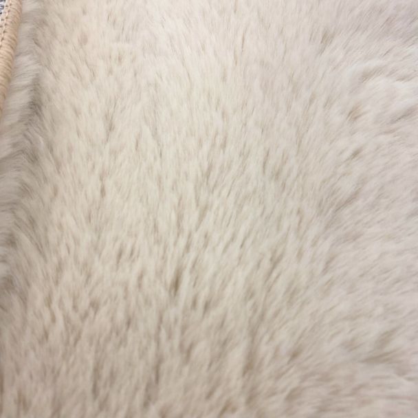 Denne produkten heter Rabbit Eco, laget av Polyester materiale med en vakker Lys Beige farge – SE Mattor