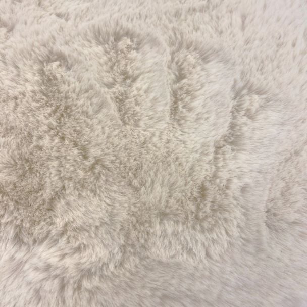 Denne produkten heter Rabbit Eco, laget av Polyester materiale med en vakker Lys Beige farge – SE Mattor