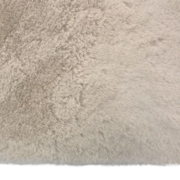 Denne produkten heter Rabbit Eco, laget av Polyester materiale med en vakker Lys Beige farge – SE Mattor