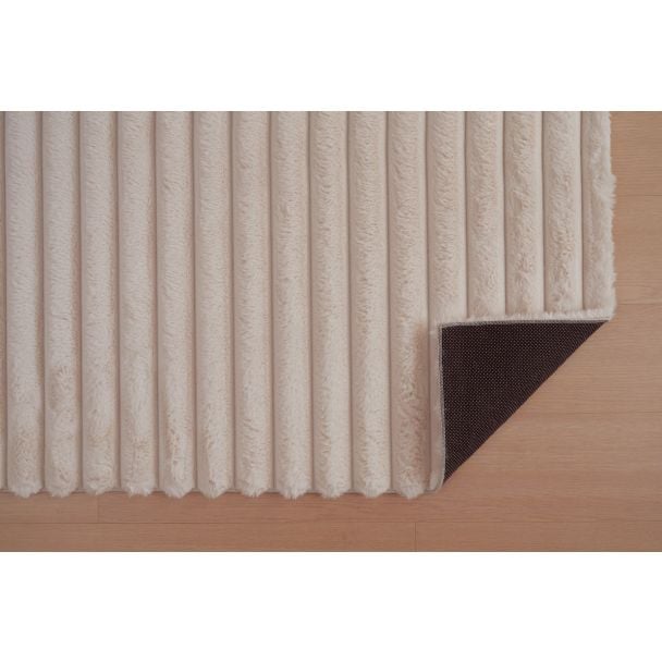 Denne produkten heter Rabbit Stripe, laget av Polyester materiale med en vakker Lys Beige farge – SE Mattor