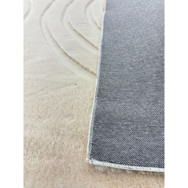 Denne produkten heter Rabbit Zen, laget av Polyester materiale med en vakker Lys Beige farge – SE Mattor