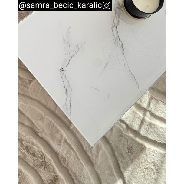 Denne produkten heter Rabbit Zen, laget av Polyester materiale med en vakker Lys Beige farge – SE Mattor