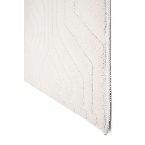 Denne produkten heter Luana, laget av Polyester materiale med en vakker Offwhite farge – SE Mattor